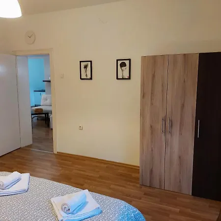 Makabo-apartment In House Skopje